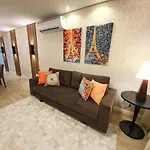 Apto de Luxo Centro de Gramado, 2 Suítes, Mobiliado e Equipado (201)