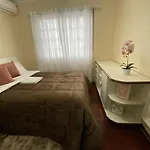 BELÍSSIMO apartamento no CENTRO de Gramado