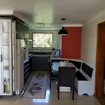 Linda casa proximo ao portico de gramado