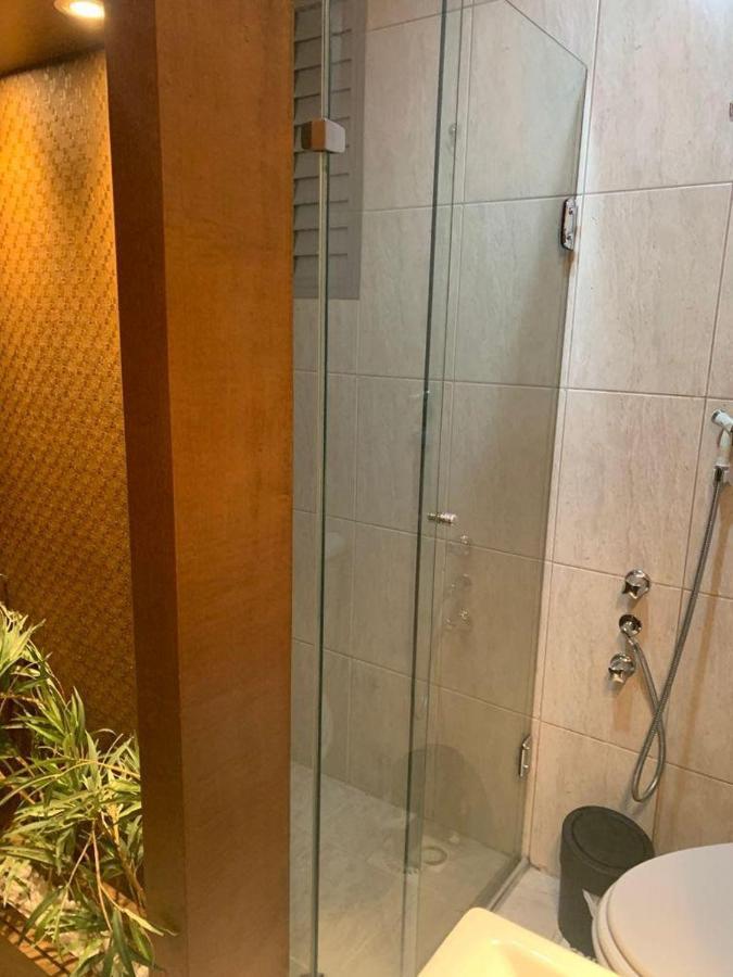 Apartamento Junto A Rua Coberta, Recem Decorado *