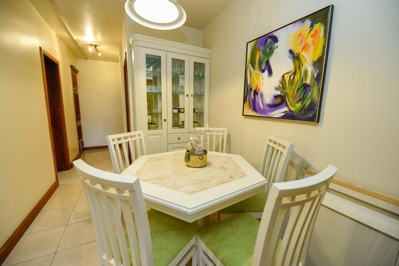Flat No Wish Serrano, Gramado