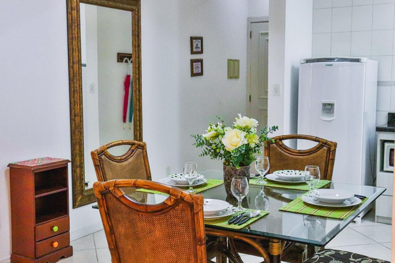 Locar- In Wald Haus Centro Apartamento