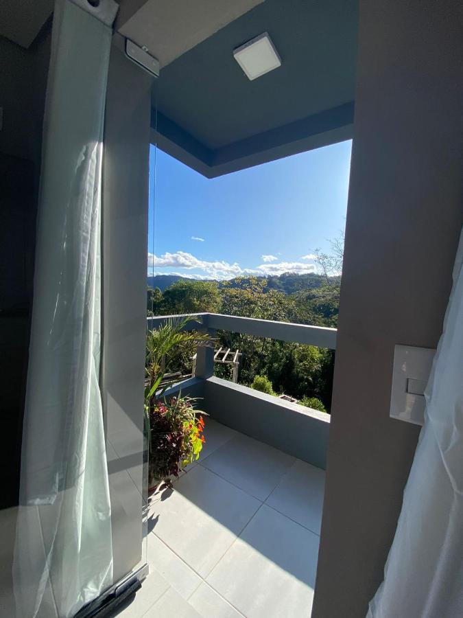 Vista Da Serra. Apartamento *
