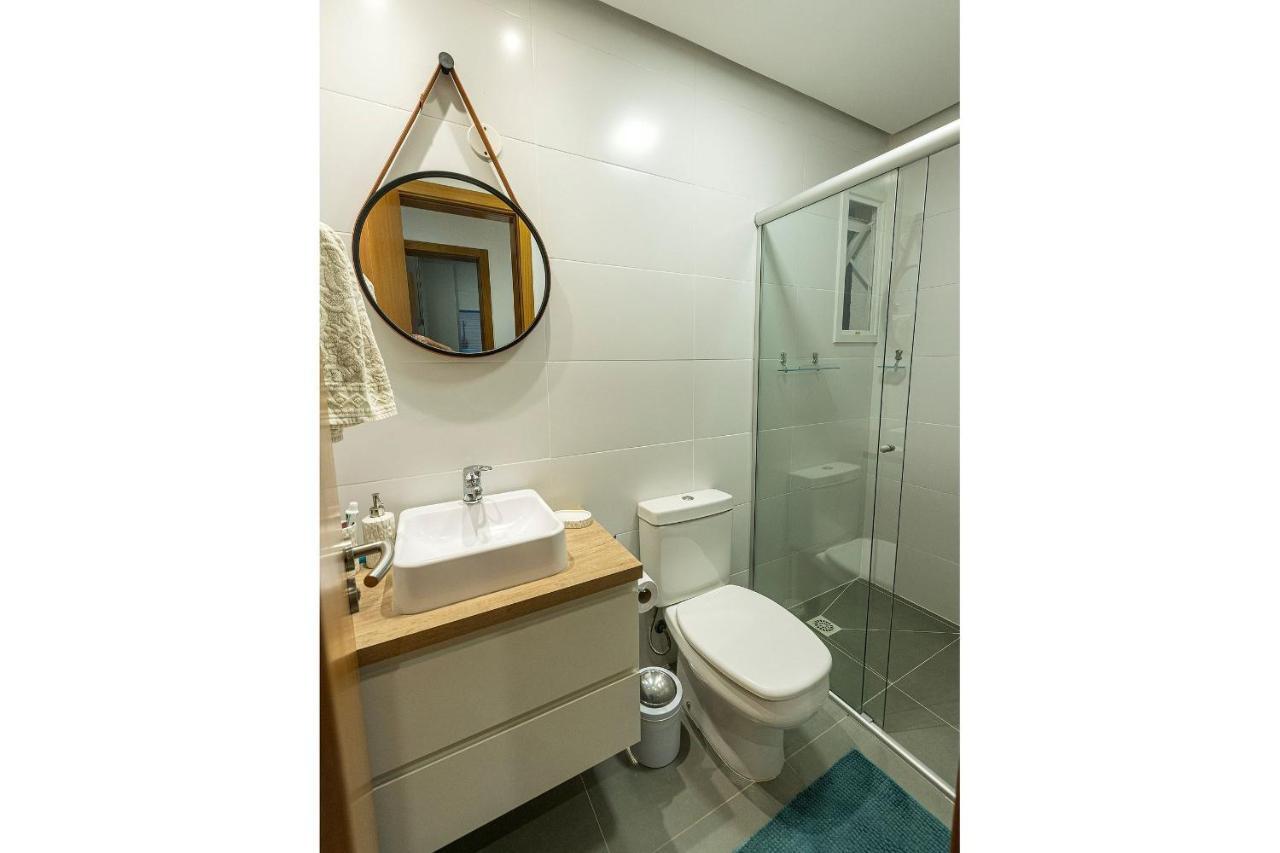 104- Apto Com Piscina Aquecida, Proximo Aos Parques Nba, Super Carros, Nasa, Restaurantes E Cervejarias. Apartamento *