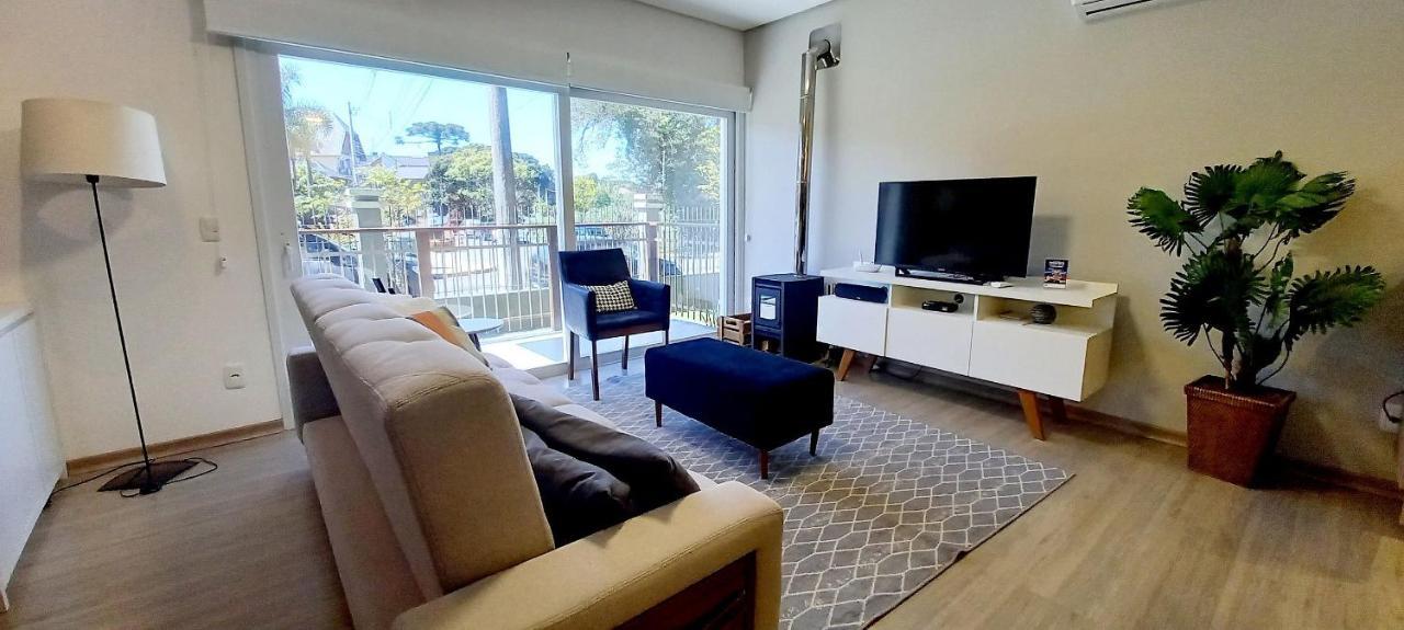 Apartamento 104- Apto Com Piscina Aquecida, Proximo Aos Parques Nba, Super Carros, Nasa, Restaurantes E Cervejarias.