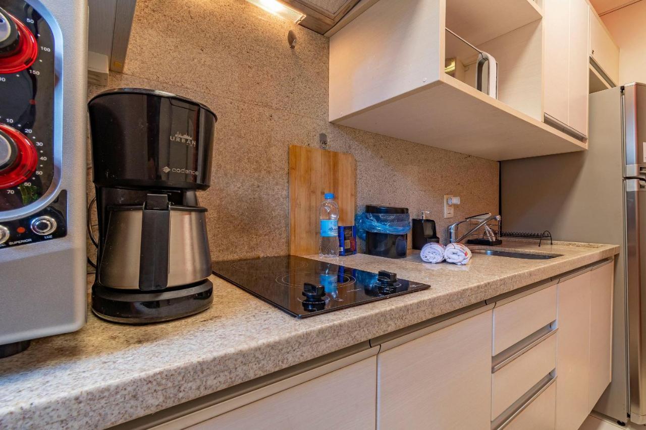 Rosa Edificio Knorrville Apartamento
