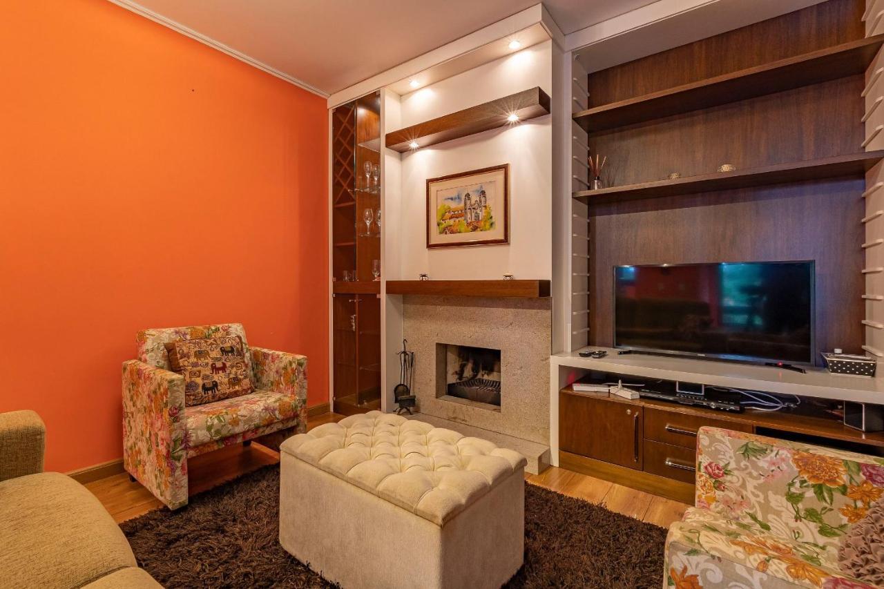 Rosa Edificio Knorrville Apartamento *