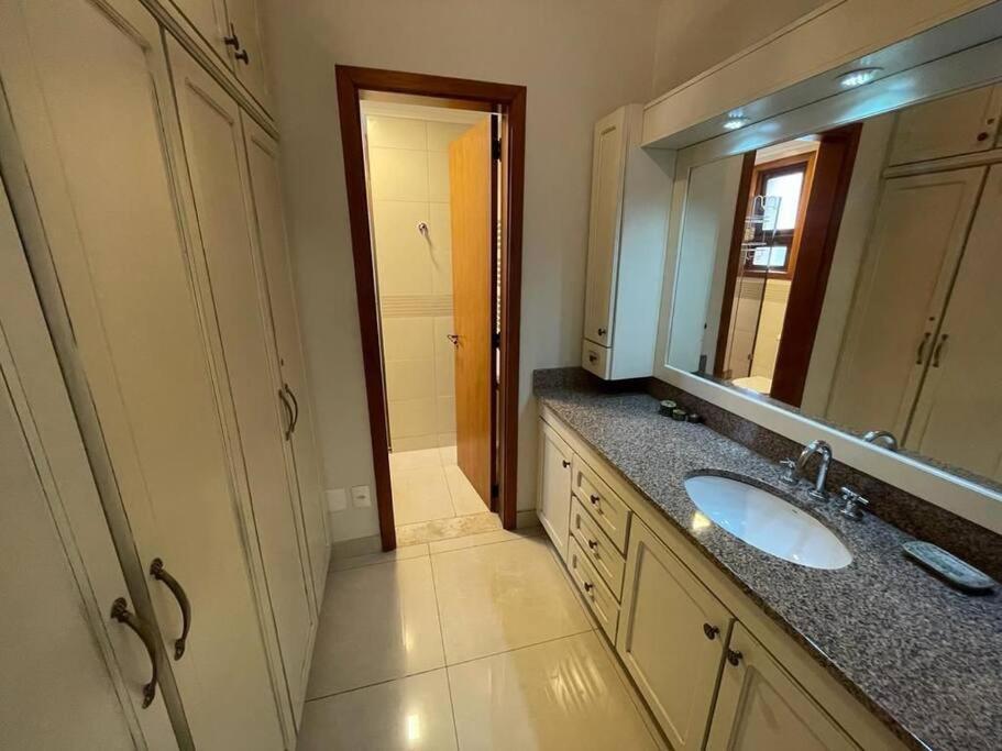 Flat Wish Serrano-2 Quartos *