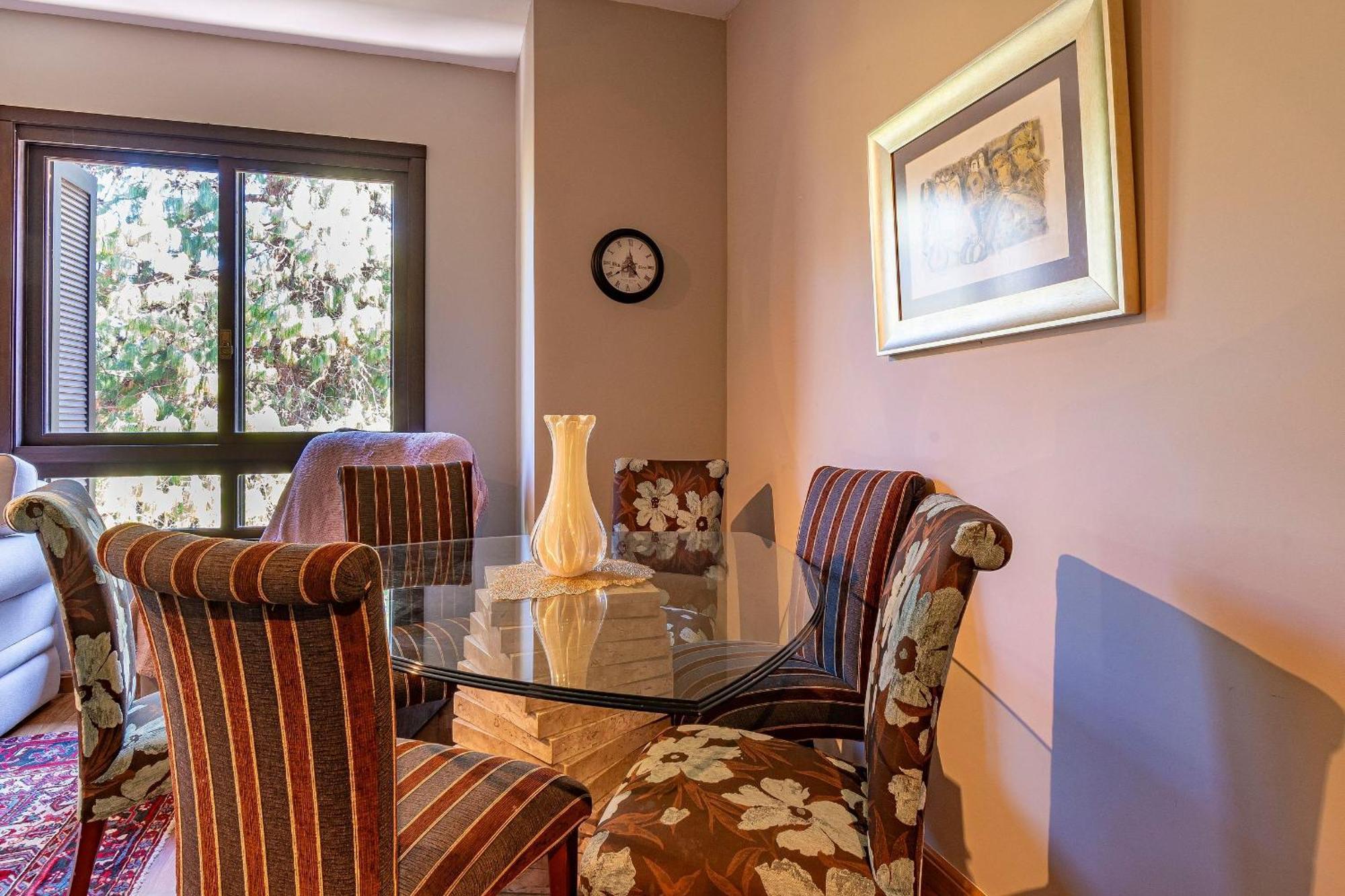 Apartamento Rosa Edificio Knorrville