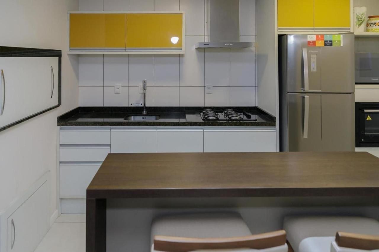 Completo E Confortavel Em Apartamento