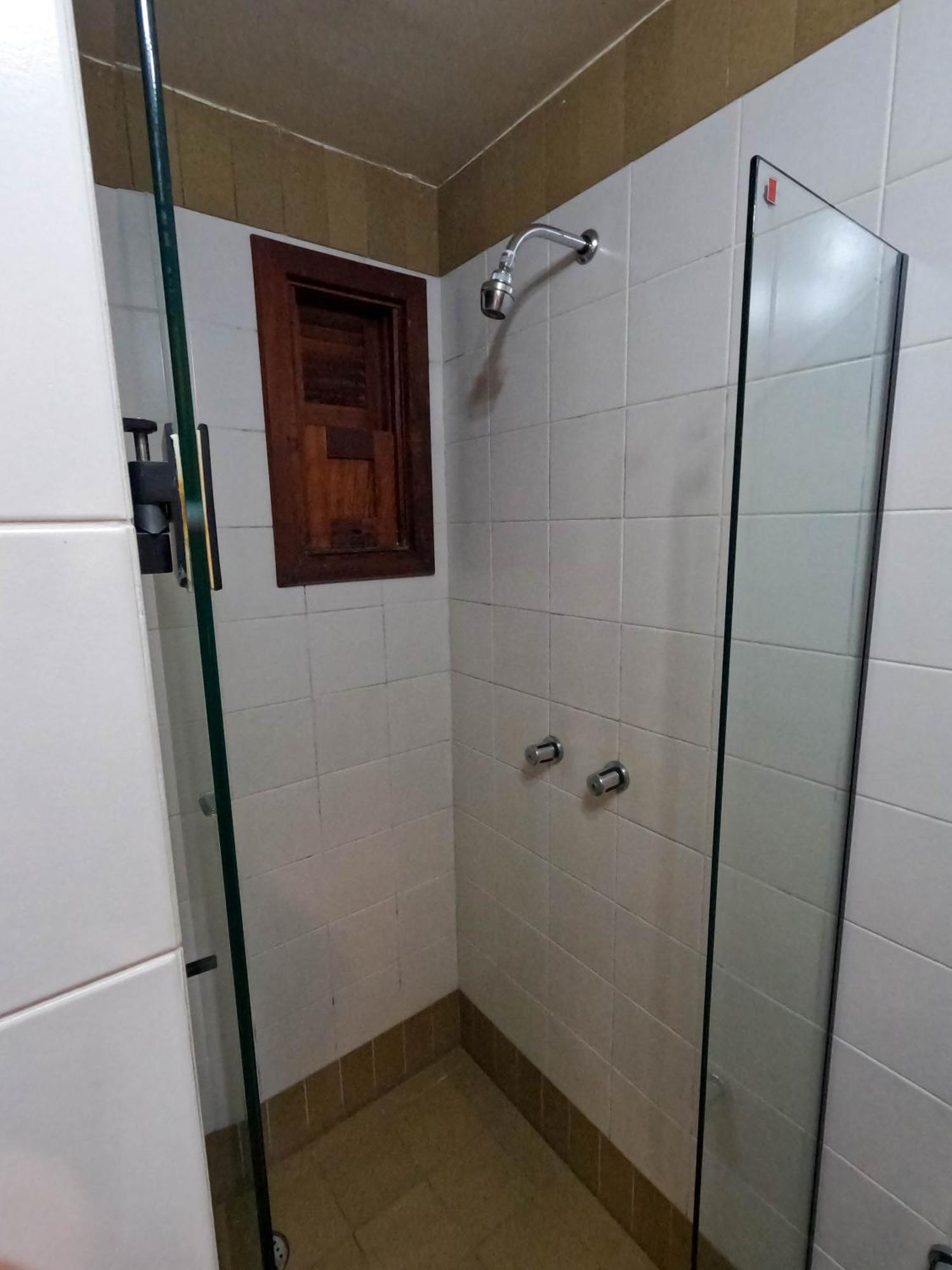 Flat No Wish Serrano, *