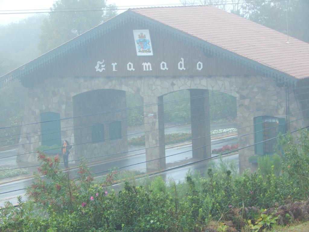 Hotel Encantos Portal