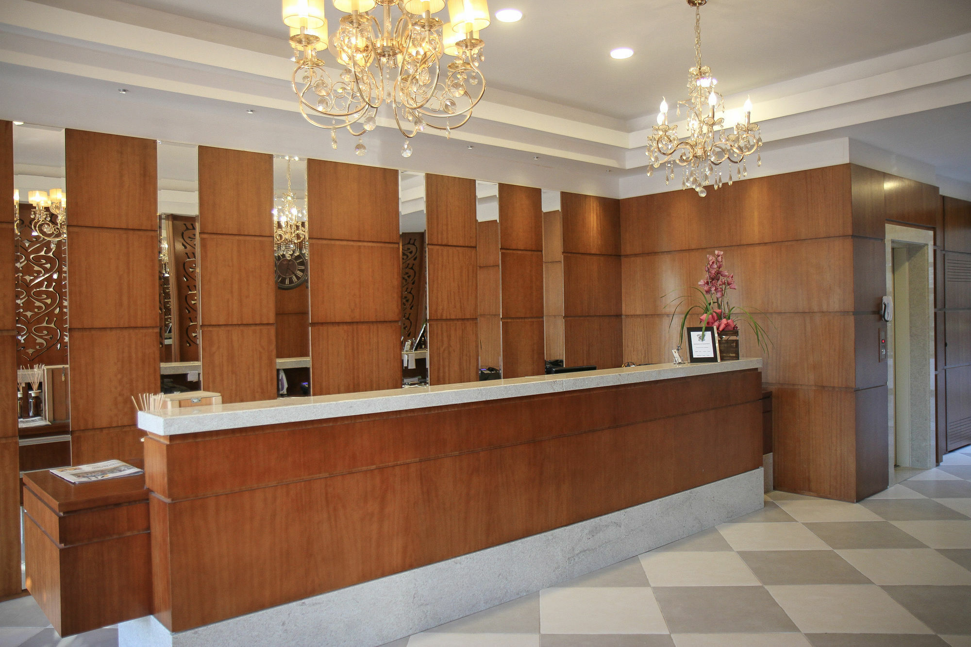 Life Infinity Hotel 3*