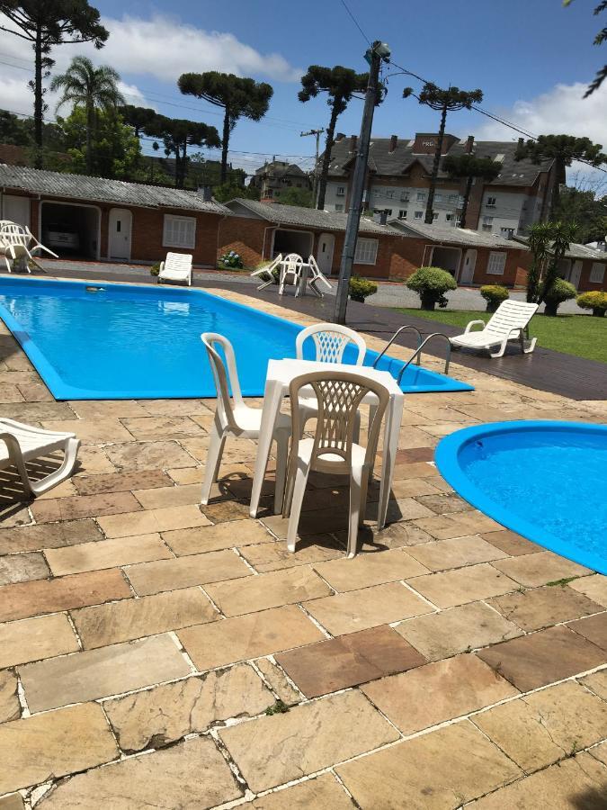Galo Vermelho Hotel 3*